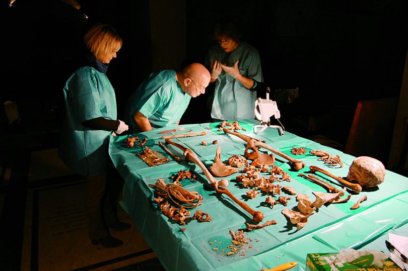 Studio antropologico alle Cappelle Medicee di Firenze sui resti appena riesumati di Giovanni dalle Bande Nere