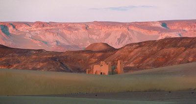 Ain Umm el Dabadib: fra le sabbie del deserto libico