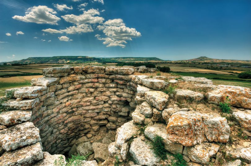 Sardegna scavi scoperte serri