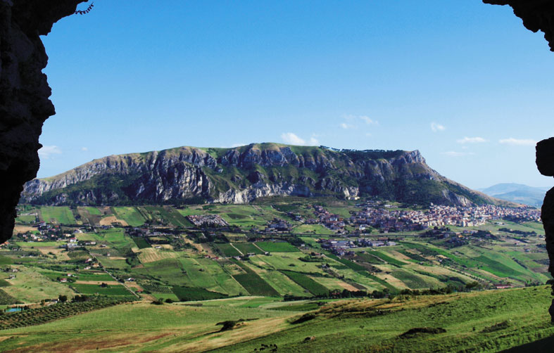 Monte Jato Federico II in Sicilia