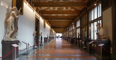 Uffizi: nuova luce sulle statue antiche
